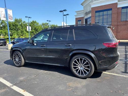 2025 Mercedes-Benz GLS 450 4MATIC