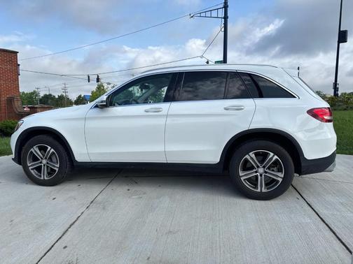 2017 Mercedes-Benz GLC 300 Base 4MATIC