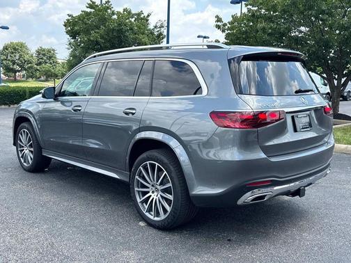 2025 Mercedes-Benz GLS 450 4MATIC