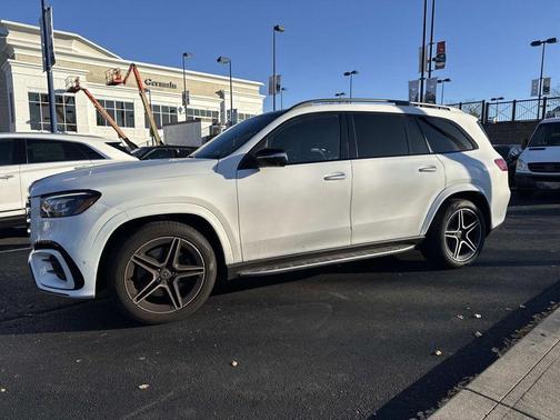 2024 Mercedes-Benz GLS 450 4MATIC