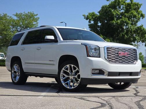Summit White 2019 GMC Yukon Denali