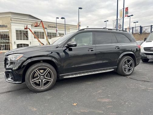 2025 Mercedes-Benz GLS 450 4MATIC