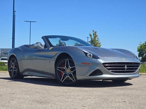 Silver 2017 Ferrari California T