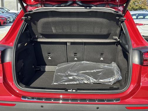 2026 Mercedes-Benz GLA 250 Base 4MATIC