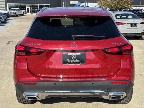 2026 Mercedes-Benz GLA 250 Base 4MATIC