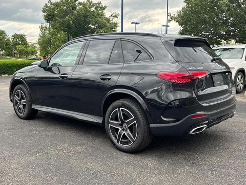 2025 Mercedes-Benz GLC 300 Base 4MATIC