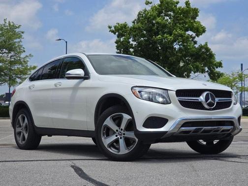 designo Diamond White Metallic 2017 Mercedes-Benz GLC 300 4MATIC Coupe