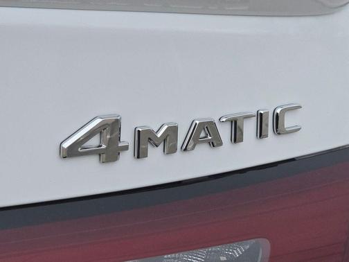 Moonlight White 2026 Mercedes-Benz GLC 300 Base 4MATIC