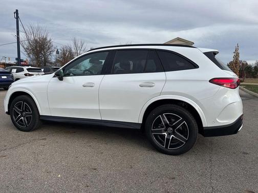 2026 Mercedes-Benz GLC 300 Base 4MATIC