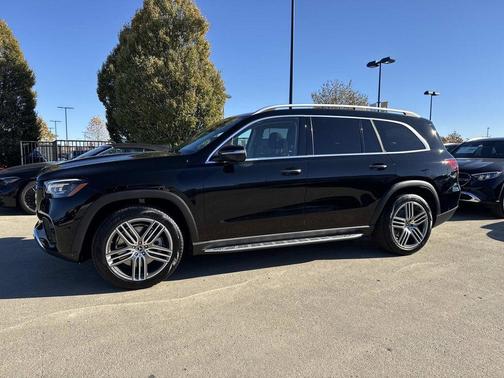 2026 Mercedes-Benz GLS 450 4MATIC