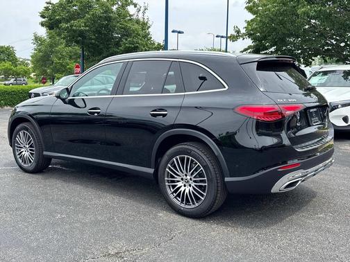 2025 Mercedes-Benz GLC 300 Base 4MATIC