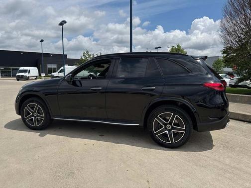 2025 Mercedes-Benz GLC 300 Base 4MATIC
