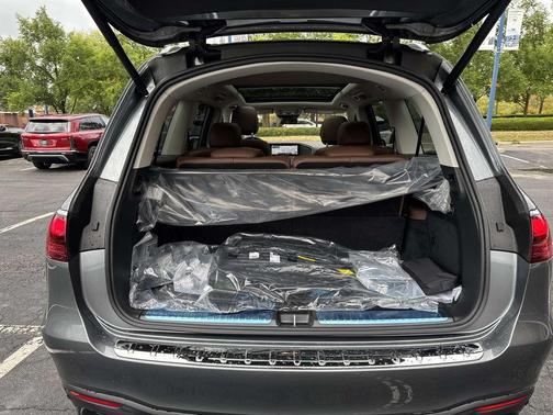 2026 Mercedes-Benz GLS 450 