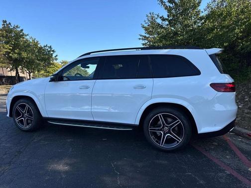 2026 Mercedes-Benz GLS 450 