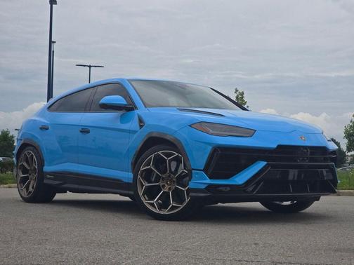 Blue 2024 Lamborghini Urus Performante