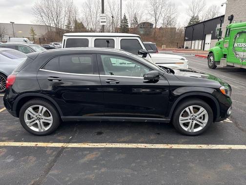 2020 Mercedes-Benz GLA 250 Base 4MATIC