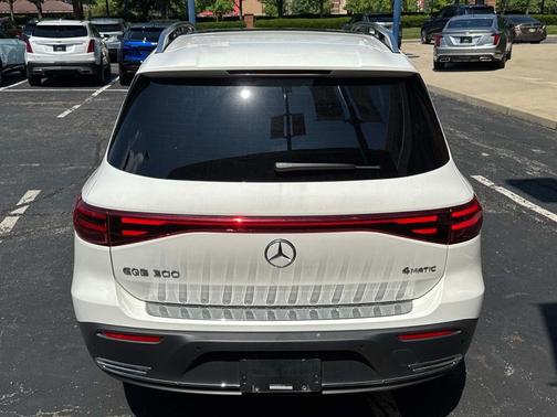 2024 Mercedes-Benz EQB 300 Base 4MATIC