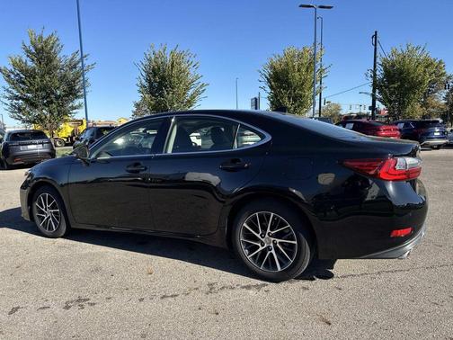 2017 Lexus ES 350 Base