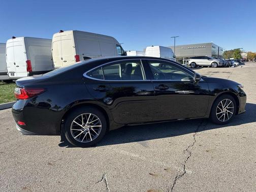 2017 Lexus ES 350 Base