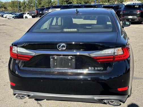 2017 Lexus ES 350 Base