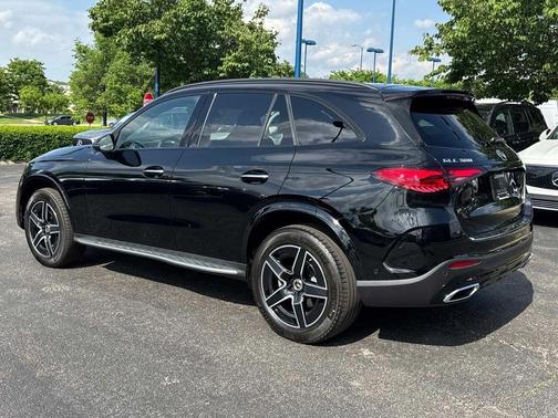 2025 Mercedes-Benz GLC 300 Base 4MATIC