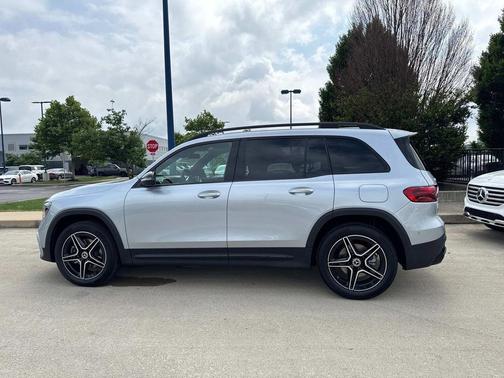 2025 Mercedes-Benz GLB 250 Base 4MATIC
