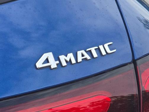 Starling Blue Metallic 2026 Mercedes-Benz GLC 300 Base 4MATIC