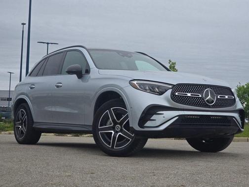 Cirrus Silver Metallic 2026 Mercedes-Benz GLC 300 Base 4MATIC