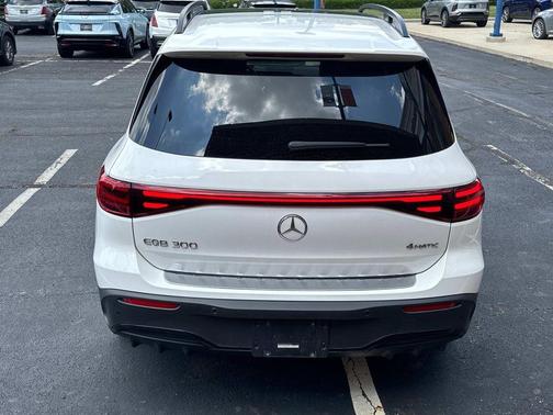 2024 Mercedes-Benz EQB 300 Base 4MATIC