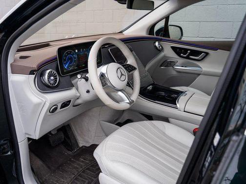 2023 Mercedes-Benz EQE 500 Base 4MATIC