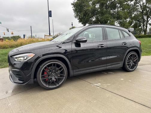 2022 Mercedes-Benz AMG GLA 45 Base