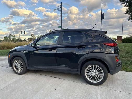 2020 Hyundai KONA SEL