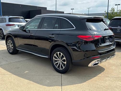 2025 Mercedes-Benz GLC 300 Base 4MATIC