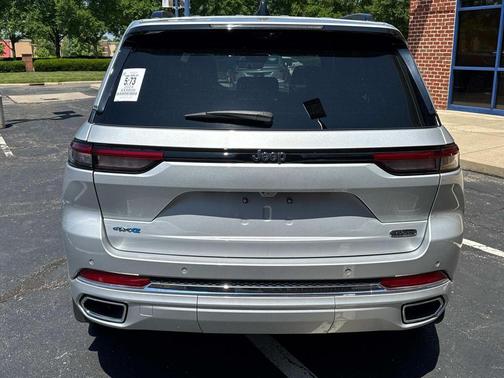 2024 Jeep Grand Cherokee 4xe Overland