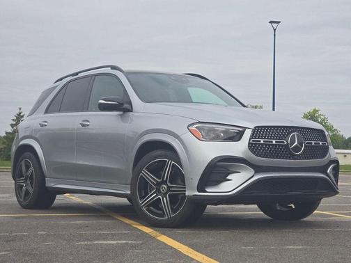 Cirrus Silver Metallic 2025 Mercedes-Benz GLE 450e 4MATIC