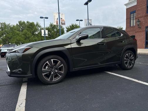 2024 Lexus UX 250h Base