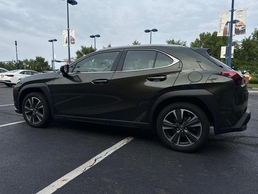 2024 Lexus UX 250h Base