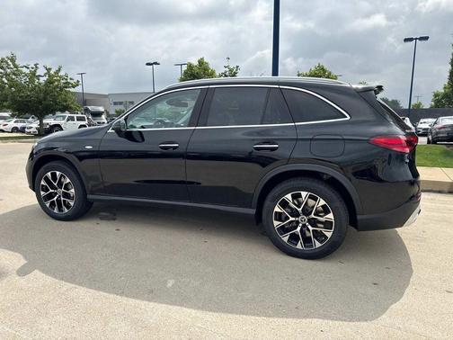 2025 Mercedes-Benz GLC 350e Base 4MATIC