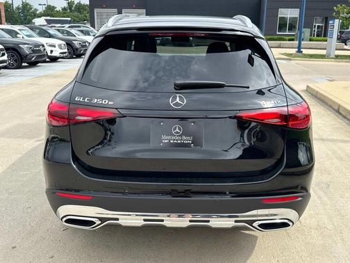 2025 Mercedes-Benz GLC 350e Base 4MATIC