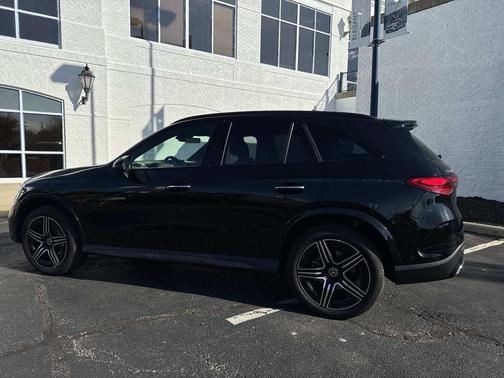 2025 Mercedes-Benz GLC 300 Base 4MATIC