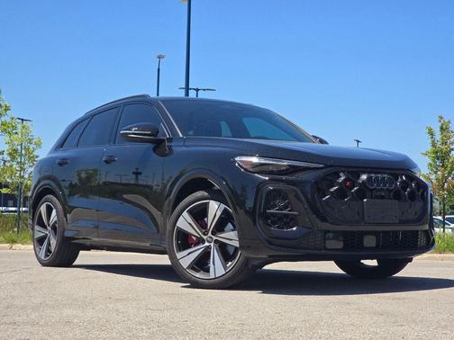 Mythos Black Metallic 2025 Audi SQ5 3.0T quattro Premium