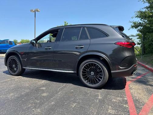 2025 Mercedes-Benz GLC 300 Base 4MATIC