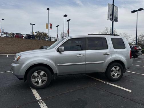 2011 Honda Pilot EX-L w/ Navigation