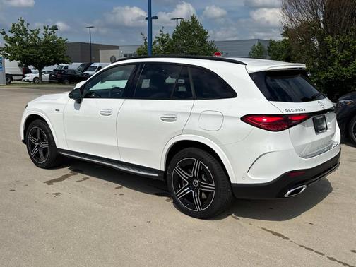 2025 Mercedes-Benz GLC 350e Base 4MATIC