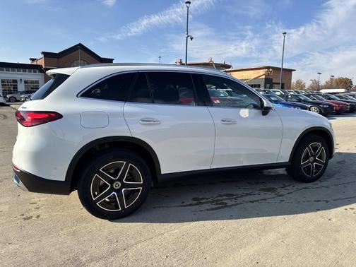 2026 Mercedes-Benz GLC 300 Base 4MATIC