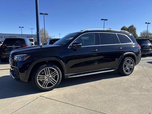 2026 Mercedes-Benz GLS 450 4MATIC