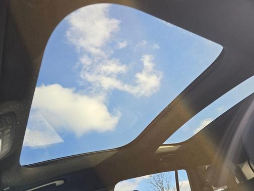 2026 Mercedes-Benz GLB 250 Base 4MATIC