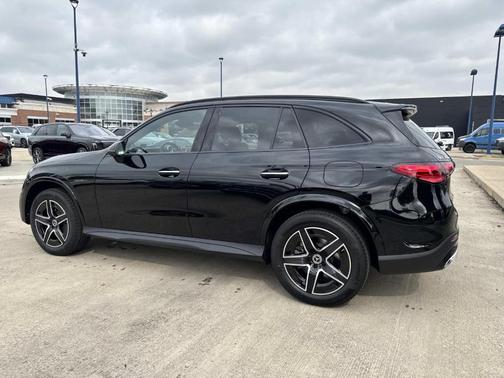 2026 Mercedes-Benz GLC 350e Base 4MATIC