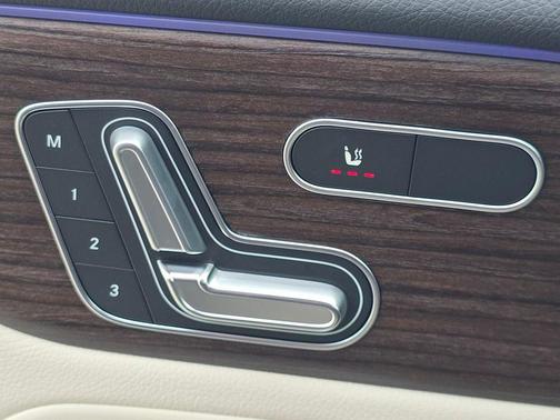 2026 Mercedes-Benz GLB 250 Base 4MATIC