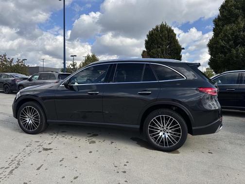 2026 Mercedes-Benz GLC 300 Base 4MATIC